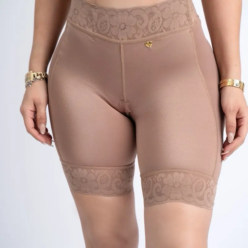 Mega Booty Invisible